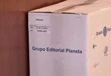 Senadores de Morena reciben cajas del libro de AMLO… y deberán venderlas para cubrir el costo