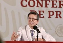 Sheinbaum confirma relevo en Cofepris; Víctor Hugo Borja sustituye a Armida Zúñiga