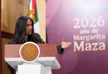 Salma Hayek aplaude respaldo de Claudia Sheinbaum y gobernadoras al cine mexicano