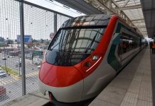 Tren al AIFA se retrasa por certificación; Sheinbaum presume aeropuerto “autosustentable” y en expansión