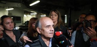 “Que den la cara”: oposición presiona por comparecencia de Víctor Rodríguez, director de Pemex, tras derrame en el Golfo de México