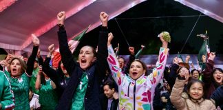 Euforia tricolor: Sheinbaum canta “El Rey” tras la victoria de México sobre Ecuador
