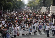 Sheinbaum marca distancia de informe de CNDH y garantiza continuidad en investigación de los 43