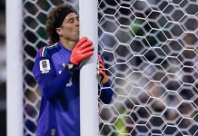 Tras 22 años bajo los tres postes, Memo Ochoa anuncia su retiro