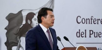 81% de maestros pide reglas para regular el uso de celulares en las escuelas