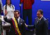 Abelardo de la Espriella asume la Presidencia de Colombia en Cali y promete descentralizar el poder