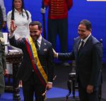 Abelardo de la Espriella asume la Presidencia de Colombia en Cali y promete descentralizar el poder