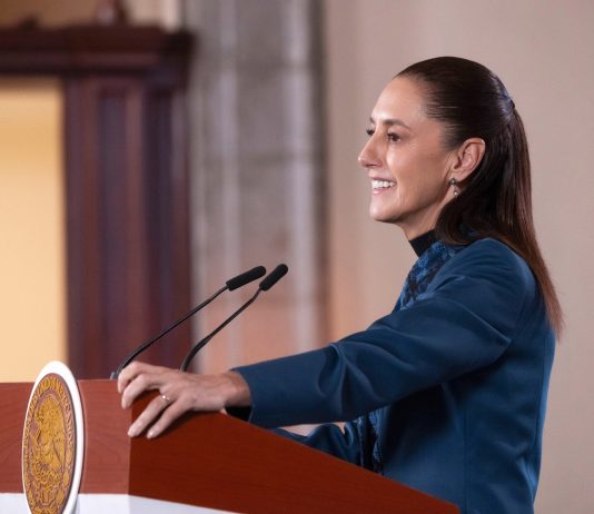 Sheinbaum acepta cambios a reglas de derechos de las audiencias, pero advierte: defensor y Código de Ética “no están en discusión”