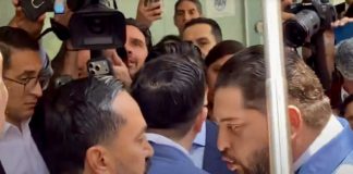 “Porro”, “narco” y “asesino”: Carlos Eduardo Gutiérrez y Arturo Ávila se enfrentan a empujones