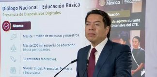 ¡Alto al celular en las aulas! SEP pone en manos de más de un millón de maestros el futuro de los dispositivos digitales