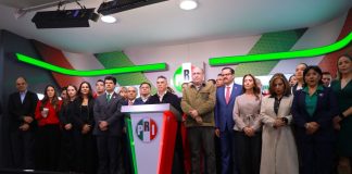 Alejandro Moreno acusa a Morena de “cerco informativo” y anuncia ofensiva nacional por libertad de expresión