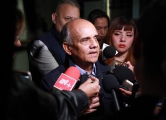 Morena y oposición en el Senado chocan por doble nacionalidad y comparecencias