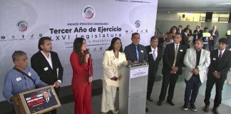 Con más de 23 mil firmas, exigen quitar fuero a Inzunza y llevan petición a San Lázaro