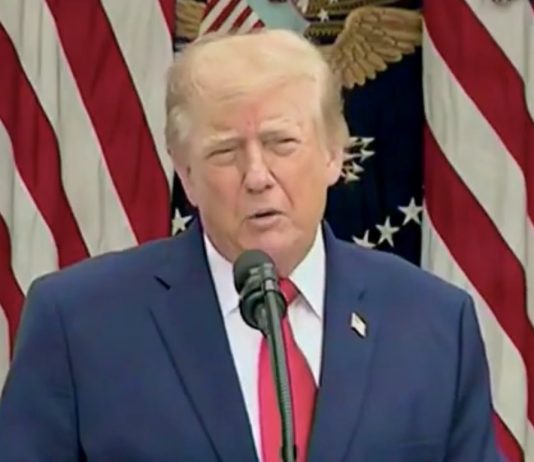 Trump insiste: “Los cárteles controlan México” y afirma que Sheinbaum no está de acuerdo