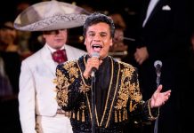 Propone Higinio Martínez reconocer a Juan Gabriel con la Belisario Domínguez por unir a México