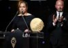 De las canchas al Senado: buscan reconocer a Charlyn Corral por hacer historia en el fútbol mundial