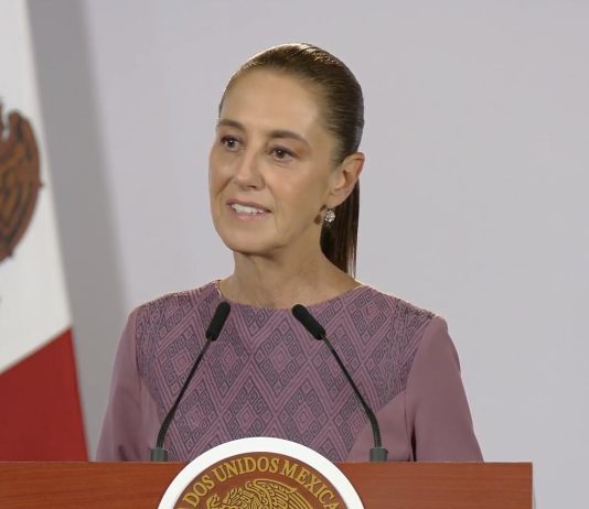 Sheinbaum: escribir libros también es una forma de hacer política para López Obrador